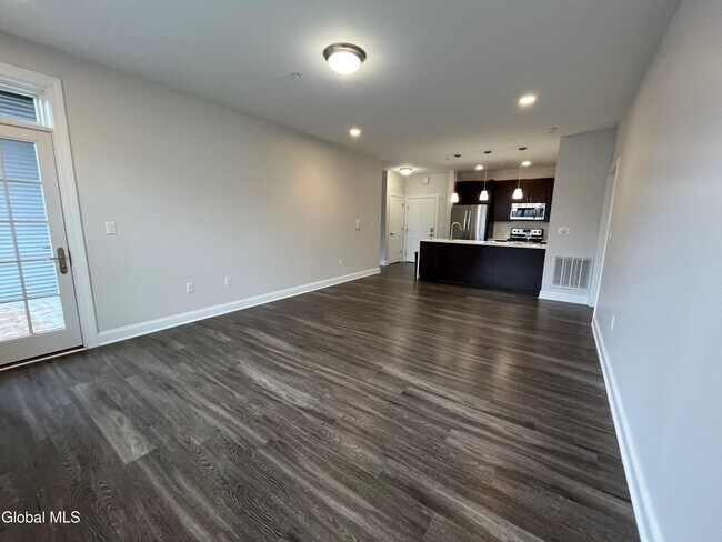 Building Photo - 130 Excelsior Ave