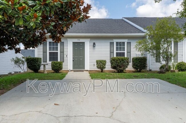 Building Photo - 710 Faircloth Ct