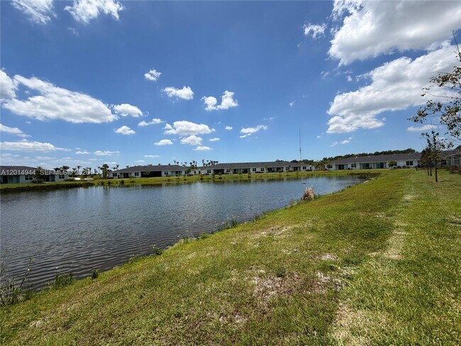 Building Photo - 3747 Harborside Ave