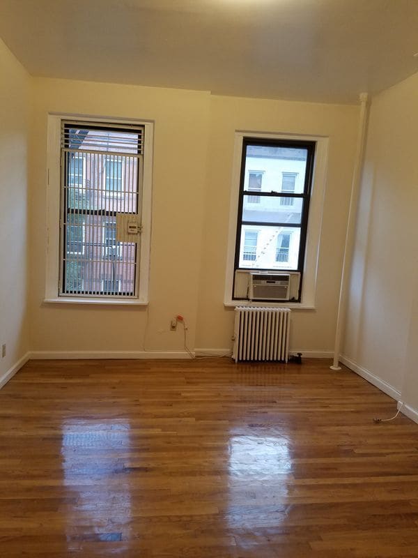 Building Photo - 317 E 83rd St