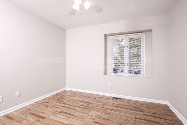 Building Photo - 4017 Grimstead Ln