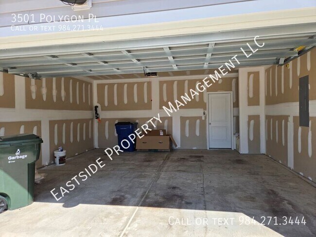 Building Photo - 3501 Polygon Pl