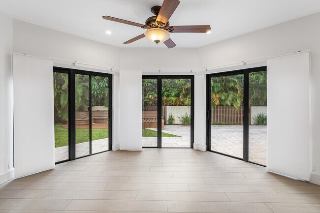 Building Photo - 4140 Sanctuary Ln