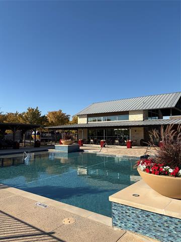 Building Photo - 15609 Governors Is Wy