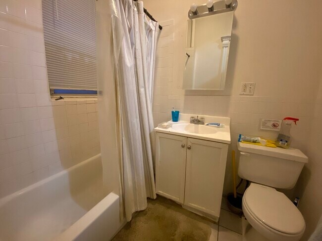 Building Photo - 327 Huntington Ave