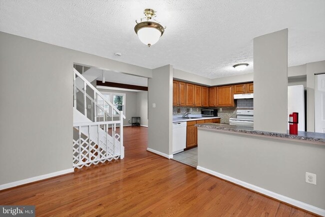 Building Photo - 3602 Castle Terrace