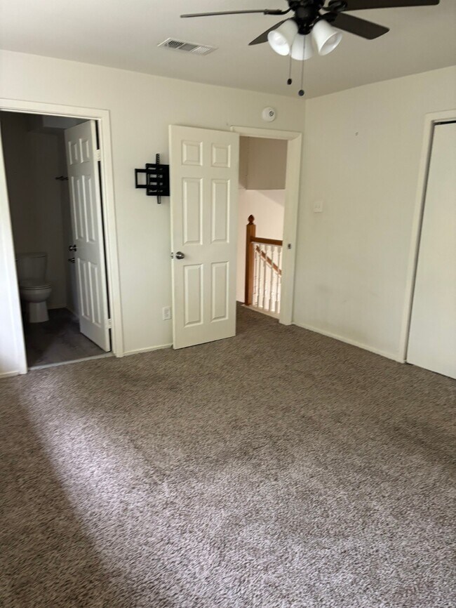 Building Photo - 16706 Running Quail Ct