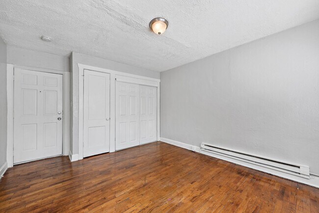 Floorplan - 3933 CHARLOTTE