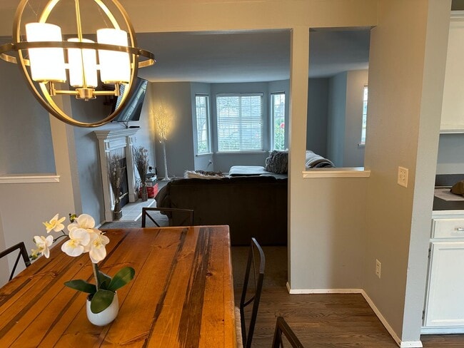 Building Photo - Brownspoint Rental!