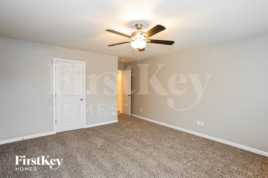 Building Photo - 12527 Gotland Rd