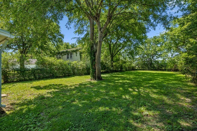 Building Photo - 226 Cumberland Dr