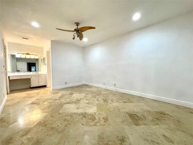 Building Photo - 3709 Cocoplum Cir