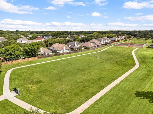 Building Photo - 11810 Hueco Tanks Dr
