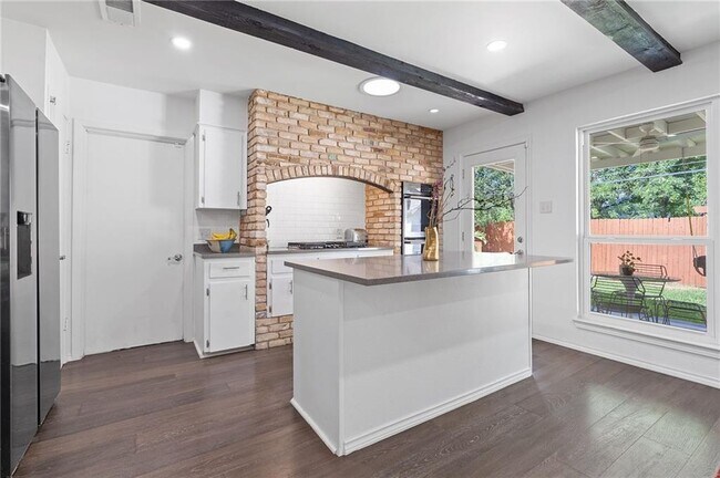 Building Photo - 2616 Choctaw Trail