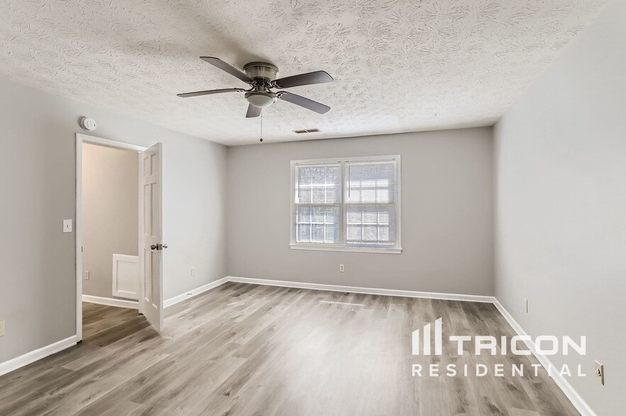 Building Photo - 4809 Glenwhite Dr