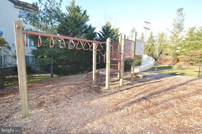 Building Photo - 13509 Bannacker Pl