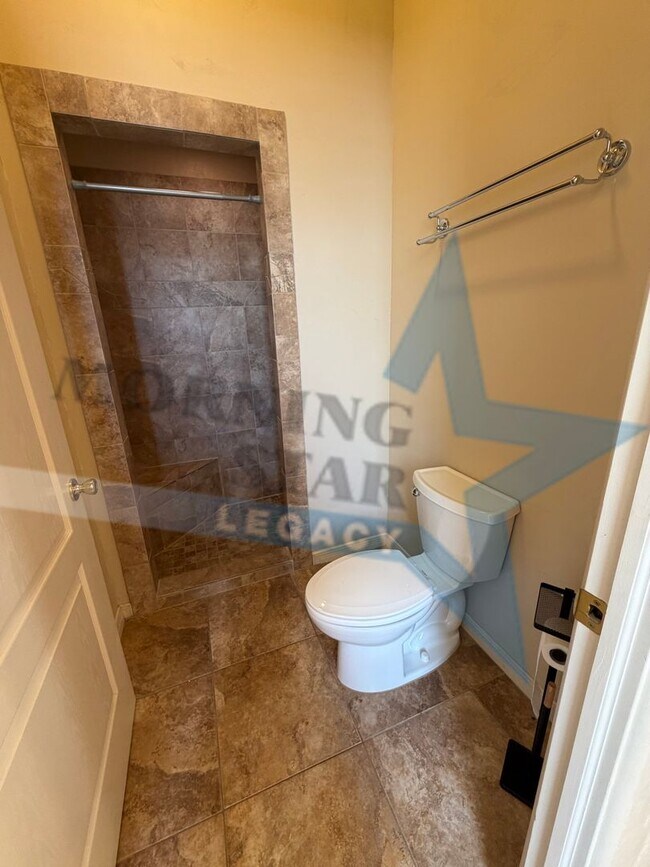 Building Photo - 4648 Mesa Rico Dr