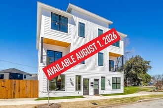 Building Photo - 2320 Benbrook Blvd