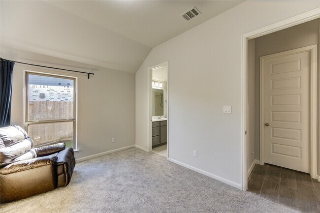 Building Photo - 6027 Painted Plains Ln