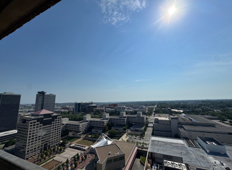 Building Photo - 2510 Grand Blvd