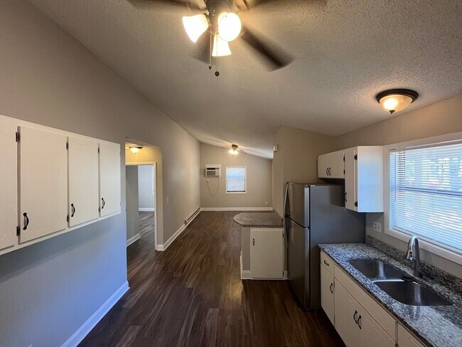 Building Photo - 8602 Mandolin Ct