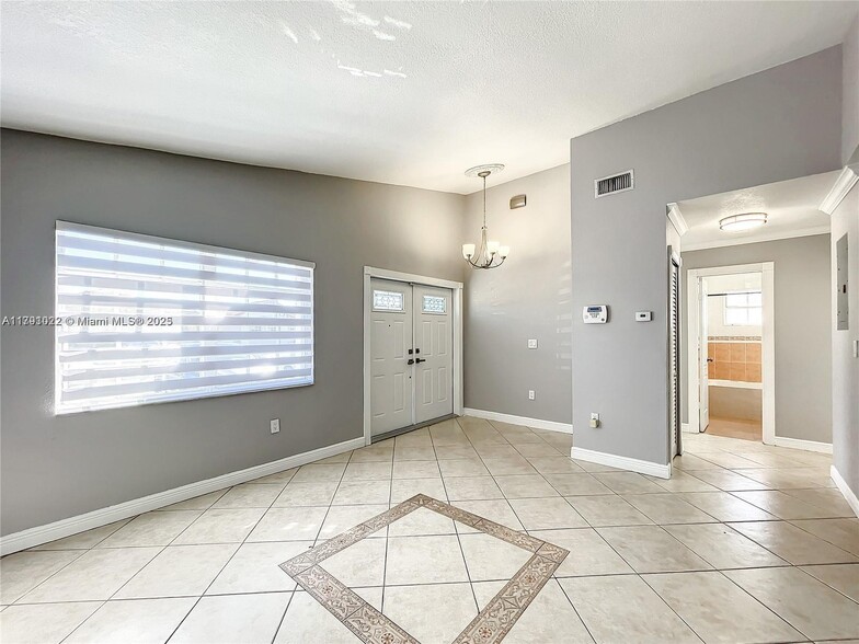 Building Photo - 6952 W 25th Ct
