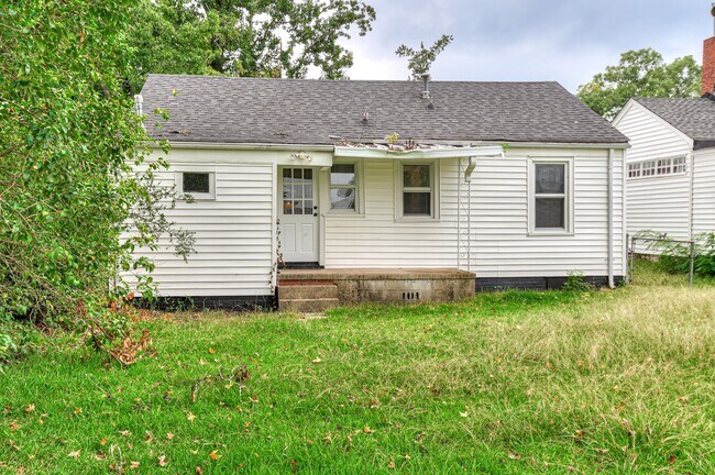 Building Photo - 1815 McDowell St