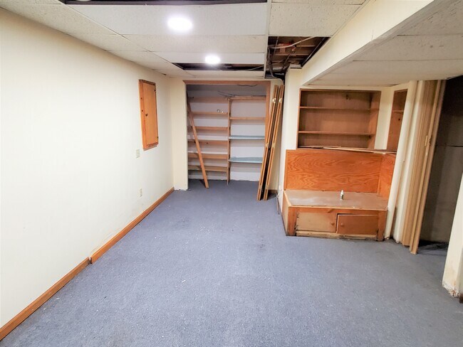 Building Photo - 6423 Plankton Dr