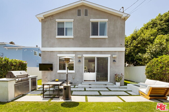 Building Photo - 4130 Lyceum Ave
