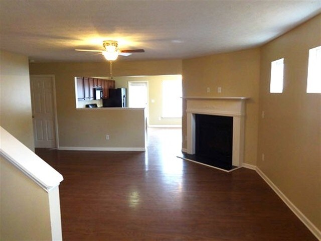 Building Photo - 518 Arrowhead Dr