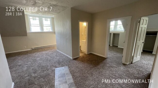 Building Photo - 128 College Cir