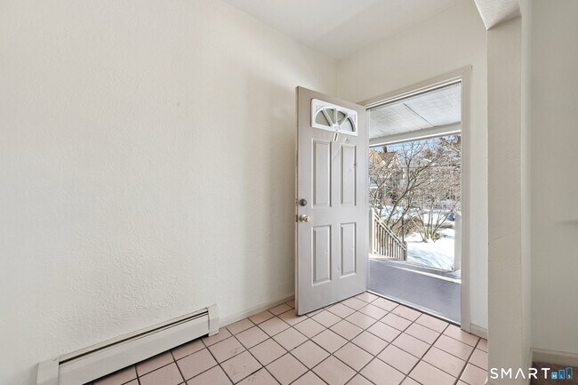 Building Photo - 1-3 Magnolia St