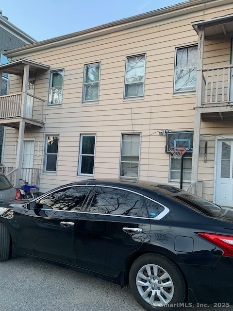 Building Photo - 957 Hancock Ave