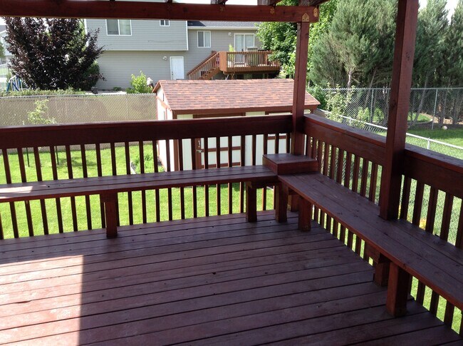 Building Photo - 929 Canfield Dr