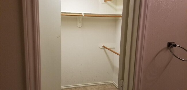 Building Photo - 13015 Peppergate Ln