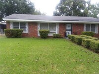Building Photo - 1833 Midway St
