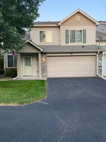Front of Townhome - 371 Ojibway Path