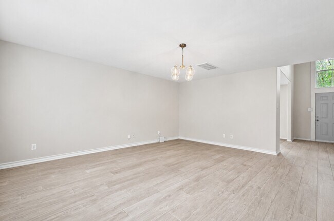 Building Photo - 6 Orion Star Ct