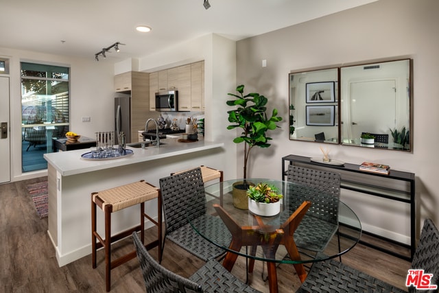 Building Photo - 800 Colorado Ave