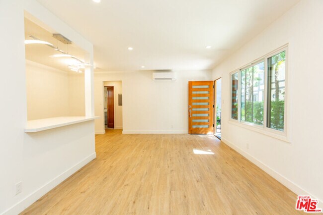 Building Photo - 1328 19th St