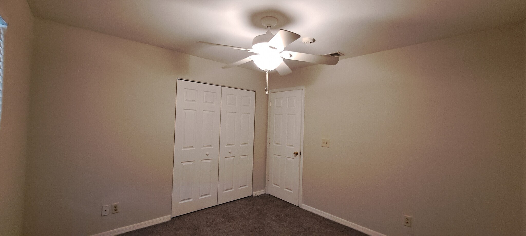 Second bedroom - 10011 Maddox Ln