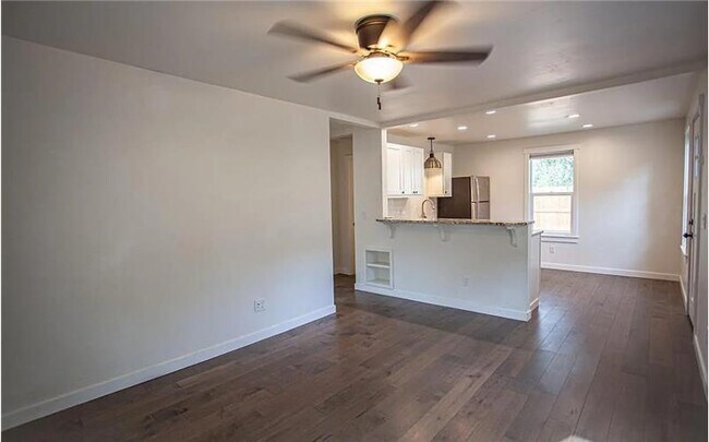 Building Photo - 2765 W Lemhi St