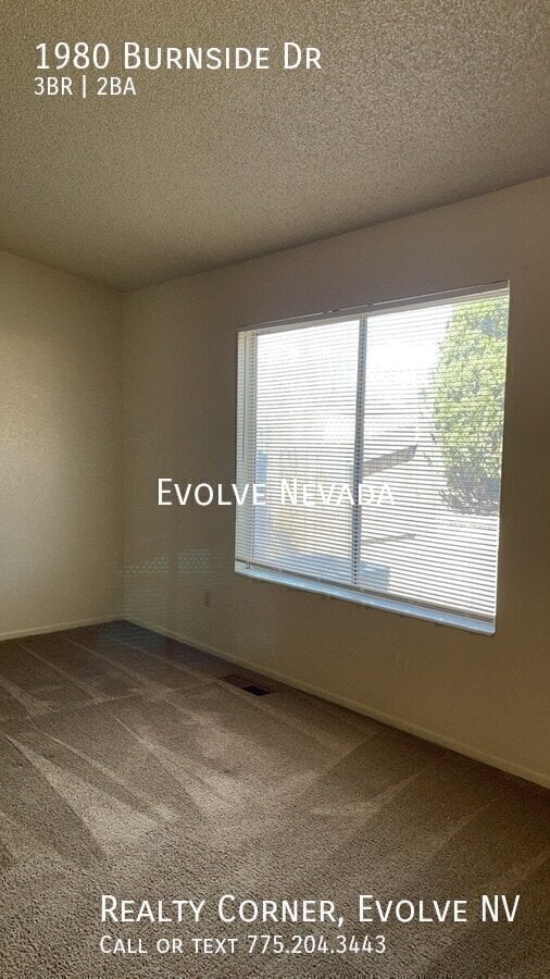 Building Photo - 1980 Burnside Dr