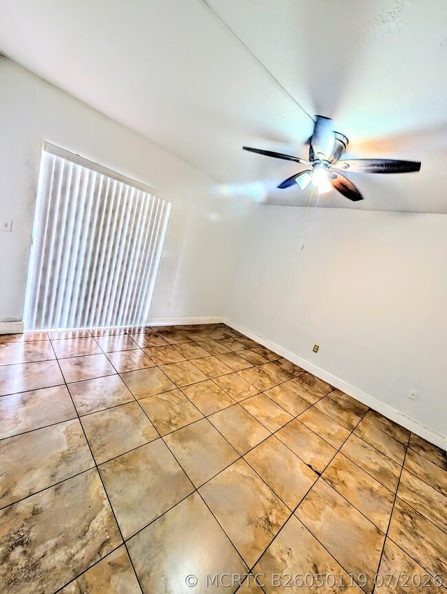 Building Photo - 680 Miller Dr