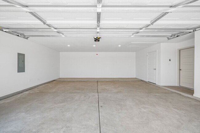 Building Photo - New Construction Home In Idalou ISD!