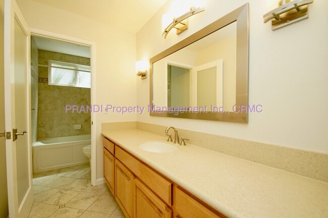 Building Photo - "Charming 4-Bedroom Oasis in San Rafael wi...