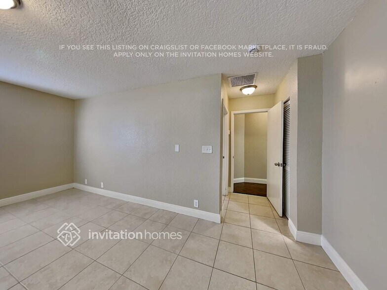 Building Photo - 2490 Florida Mango Rd