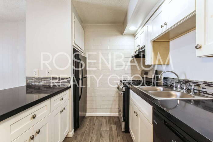 Building Photo - 6320 N 16th St