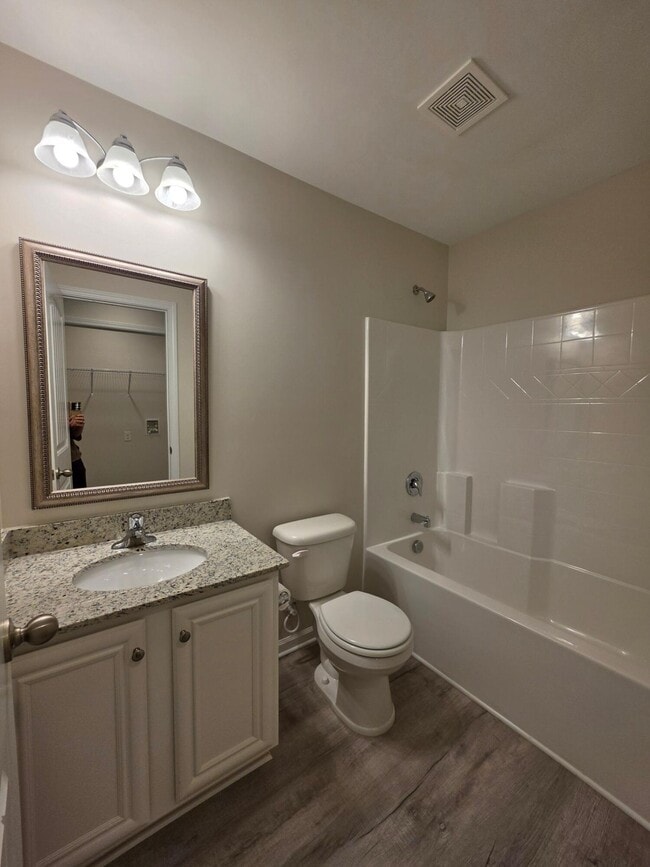 Building Photo - 2969 Old Field Rd