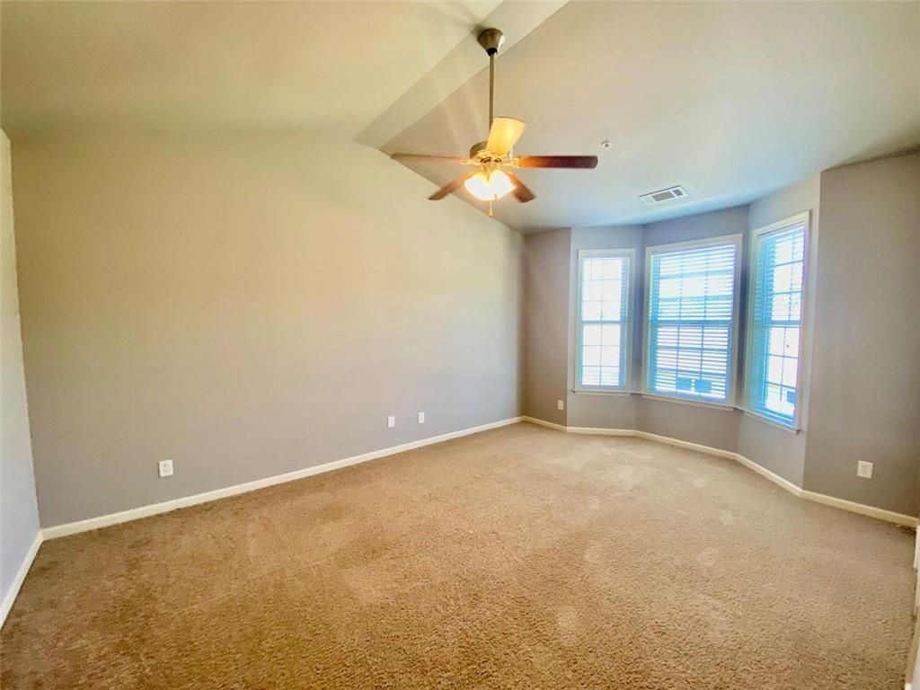 Building Photo - 3322 Castleberry Village Dr